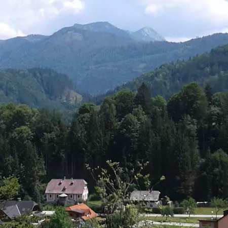 Kirchau * גוסטלינג אן דר איבס